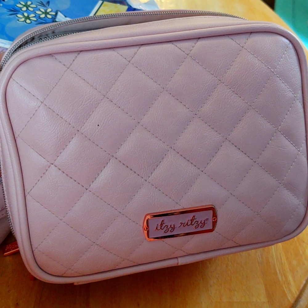 Itsy Ritzy Diaper Purse